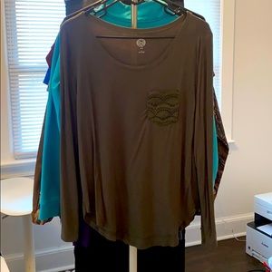 Small long sleeve shirt soft